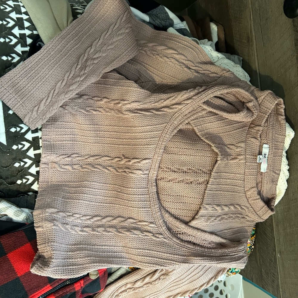 Women's Cable Knit Sweater - Dusty Pink